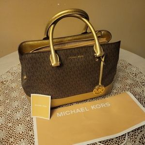 Michael Kors purse